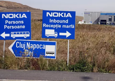 Directorul Nokia a fost huiduit când a anunţat că închide fabrica de la Jucu