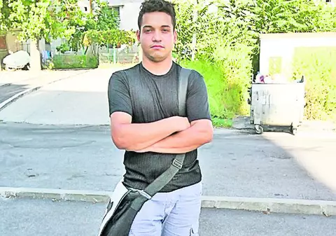 «Vreau să îmi găsesc părinţii»