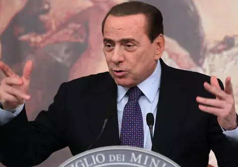 Silvio Berlusconi: "Italia este o ţară de rahat. Mă face să vomez"