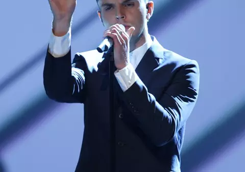 Solistul trupei Hurts, Theo Hutchcraft, şi-a găsit jumătatea! Află cu cine se iubeşte în secret!