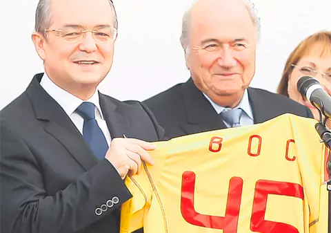 Boc, uite ce cadouri ţi-ar da românii!