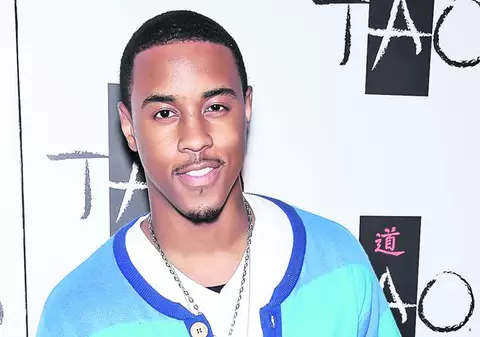 Jeremih soseşte astăzi în România