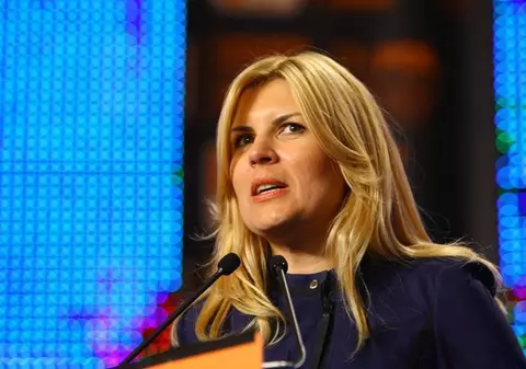 Guvernul garantează pentru creditele de reabilitare a locuinţelor