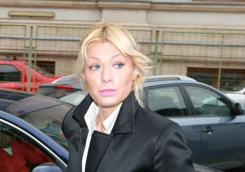 Simona Sensual e liniştită. A dat 5.000 de euro, dar a scăpat de închisoare!