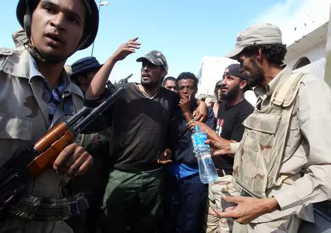 Unul dintre fiii lui Muammar Gaddafi a fost capturat la Sirt