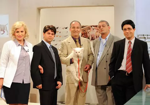 Află cum calculează prostia membrii trupei Distractis Show