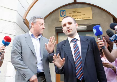Membrii Comitetului Executiv al FRF sunt cercetaţi în cazul dezafilierii Universităţii