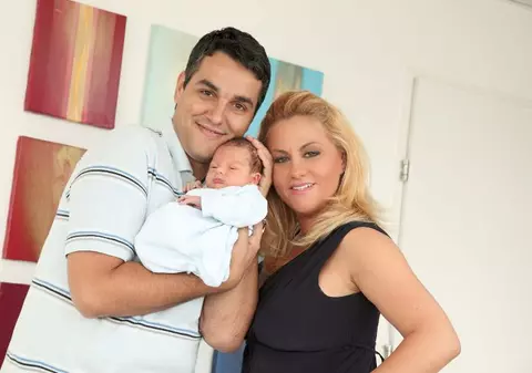 Iată cum se pregăteşte Oana Turcu pentru botezul fiului ei!