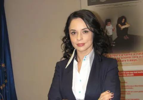 Foto | Andreea Marin le-a vorbit mamelor din Galaţi 