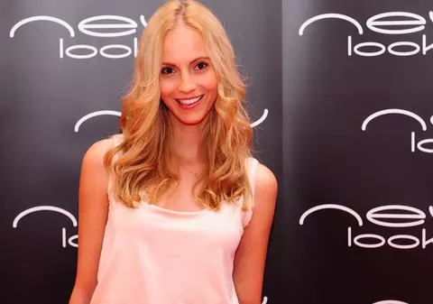 Andreea Perju crede că nu haina îl face pe om