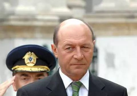 Traian Băsescu…i-a plictisit pe parlamentarii NATO