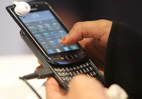 BlackBerry, a treia zi de probleme pentru milioane de utilizatori