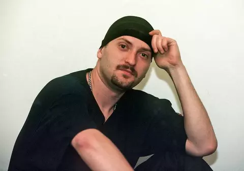 Paraziţii concert incendiar la malul mării