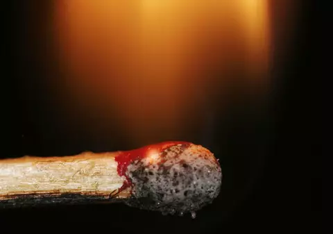 O profesoară din Franţa şi-a dat foc la şcoală: "Dumnezeu mi-a zis să fac asta!"