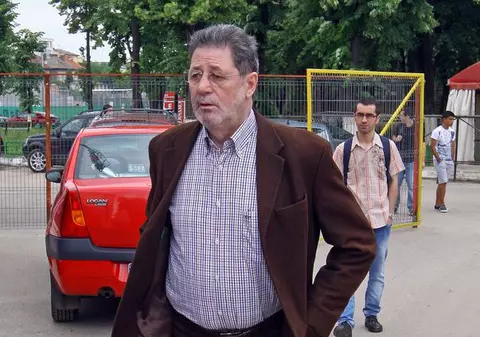Cornel Dinu i-a mulţumit medicului care l-a operat, în emisiunea Iulianei Marciuc