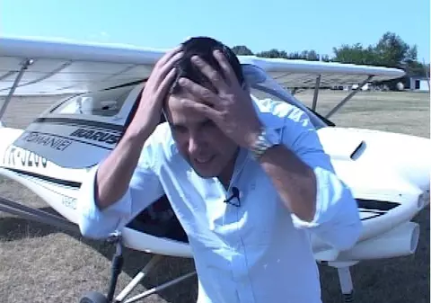 Cove nu merge cu avionul din cauza… gropilor! 