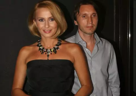 Crina Abrudan, despre relaţia cu Gabi Popescu: "Niciunul dintre noi nu iese cu altcineva!"