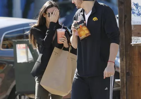 Care divorţ? Ashton Kutcher şi Demi Moore, împreună la biserică
