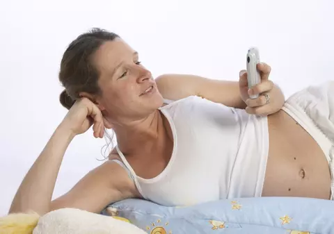 Sms-uri erotice pe care să i le trimiţi iubitului