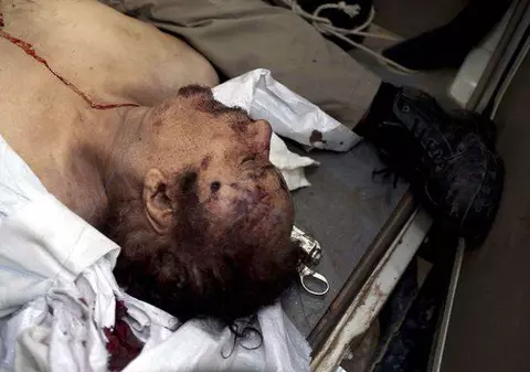 Vezi ce alţi dictatori au sfârşit ca Gaddafi!