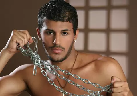 Stripper-ul Hamude: "Sunt credincios, dar am făcut multe păcate pe care le regret"