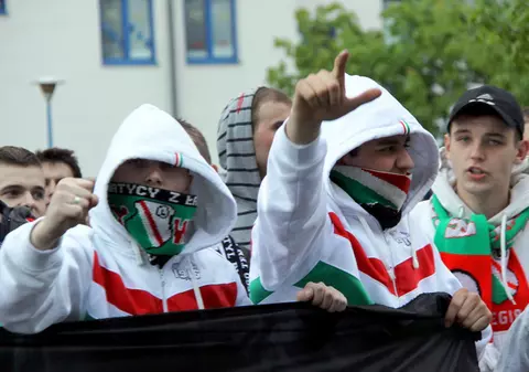 ”Legionarii” controlaţi la intrarea în Bucureşti!