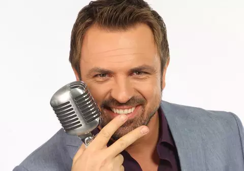 Horia Brenciu: "Vorbesc, zâmbesc şi iubesc în exces. Ăsta-i cusurul meu!"