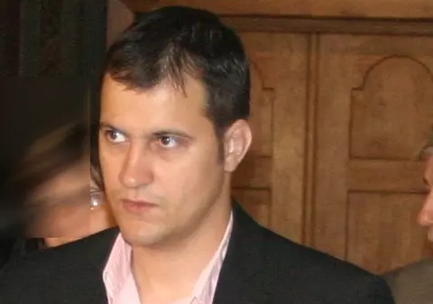 În 2009, lui Huidu  i s-a suspendat carnetul  tot între Predeal şi Braşov!