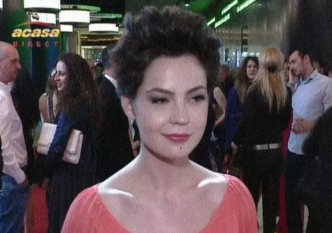 Maria Dinulescu: ”Plec în America. Dacă nu reușesc ca actriță îmi schimb profesia”