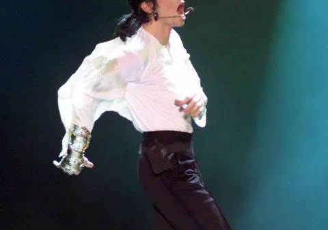 Şase greşeli ale doctorului Murray i-au adus moartea lui Michael Jackson