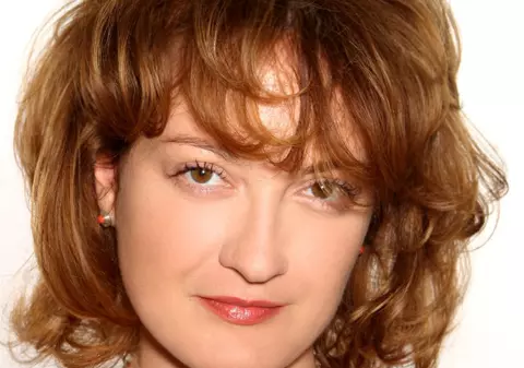 Make-up artistul Mirela Vescan recomandă machiajul ochilor