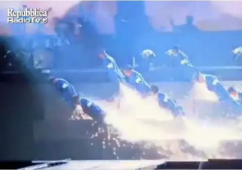 Video | Membrii trupei Cirque du Soleil i-au adus un omagiu lui Michael Jackson