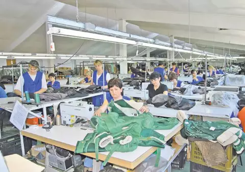57% dintre angajaţi ar fi mai productivi dacă ar avea mai multe zile libere 