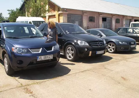 Foto | Uite ce bolizi ar putea avea ”Internele”!