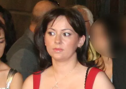 Cristina, soţia lui Huidu, are două coaste rupte şi glezna fracturată, în urma accidentului