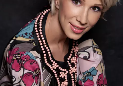 Nou scandal în Parlament ! "Adrian Năstase să ceară scuze Monicăi Macovei!"