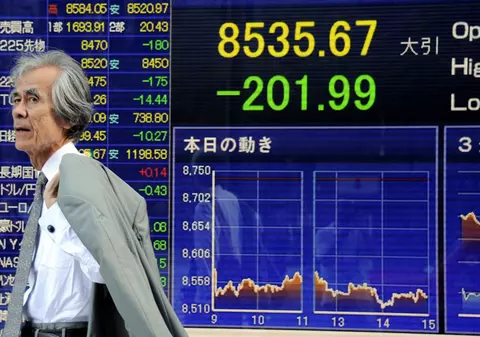 Faliment pe Wall Street! Vezi ce firmă a fost îngenungheată de datoriile europene