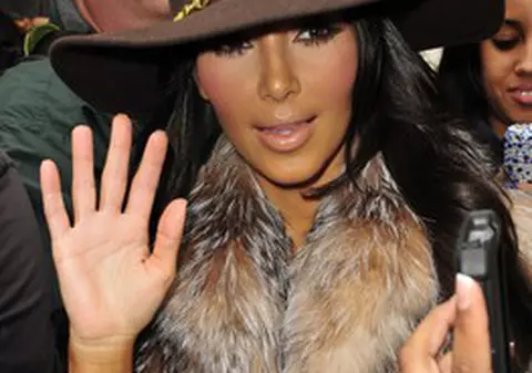 Foto | Kim Kardashian, făcută de râs în public