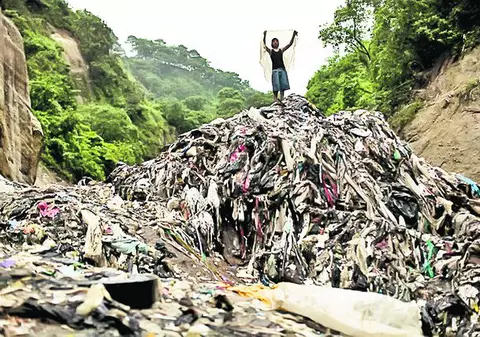 Un bebeluş mort a fost găsit la groapa de gunoi din Botoşani