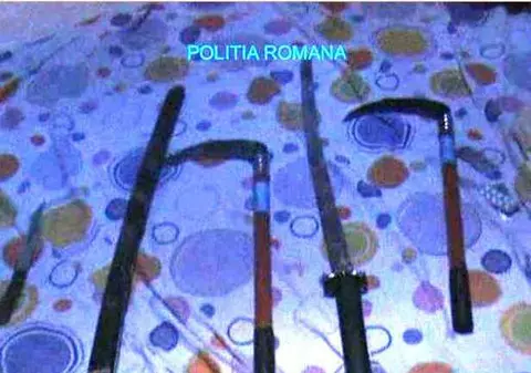 Doi traficanţi de arme din Capitală au fost arestaţi