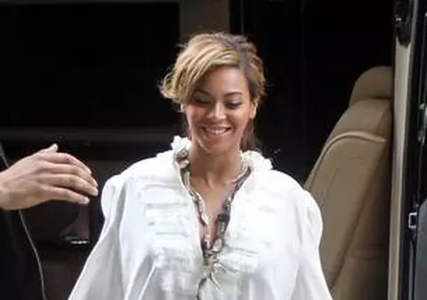 Foto | Sunt acestea pozele care pun capăt speculaţiilor că Beyonce nu ar fi gravidă?