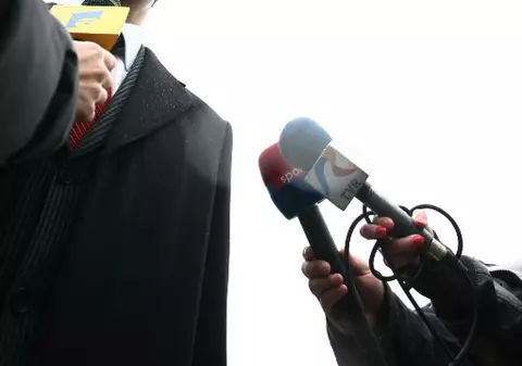 Avram îi cerea lui Borcea să-l atace la televizor pe Crăciunescu!