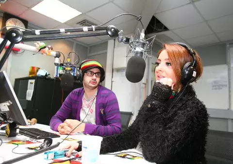 Copilul Giuliei a mişcat pentru prima dată în direct la Pro Fm