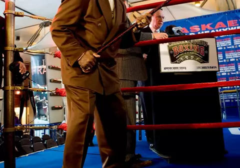 A murit fostul mare boxer Joe Frazier