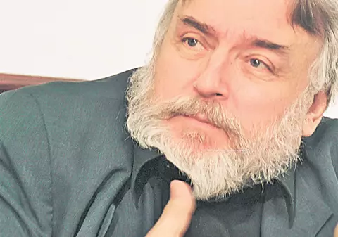 Exclusiv | Socrul lui Adrian Păunescu, operat la stomac