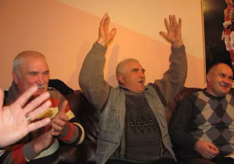 Foto | Uite cum s-au distrat consătenii din Pechea la meciul lui Bute! 