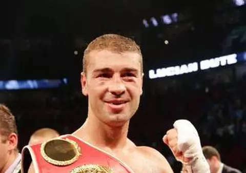 Bute, reclamă pentru Johnson