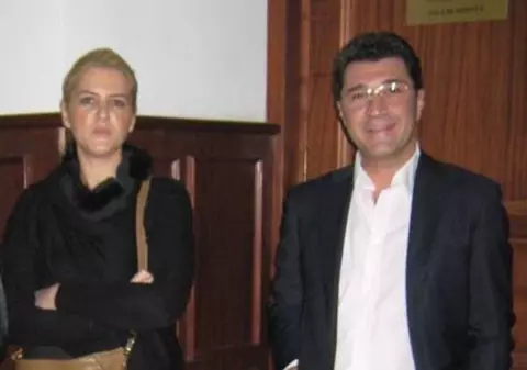 Soţia lui Uzunov a fost trimisă în judecată pentru că a omorât un motociclist în timp ce-şi conducea Hammer-ul