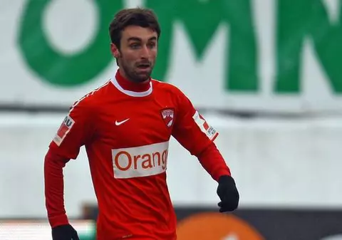 Dinamo îl dă pe Bakaj la Timişoara în schimbul lui Curtean