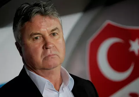 Olandezul Guus Hiddink a fost demis de la cârma Turciei